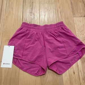 Lululemon Sonic Pink Hotty Hots